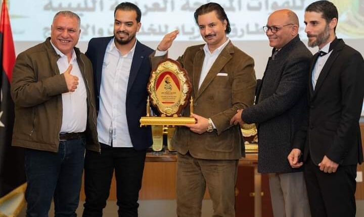 رئيس المريخ الشرفي حفتر