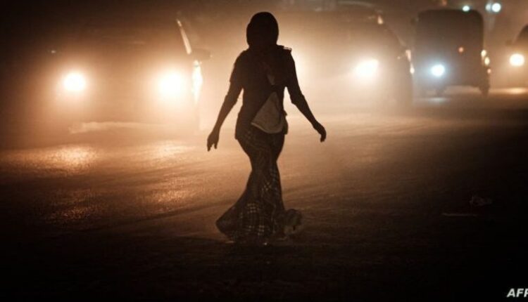 وضعت بمنطقة حساسة.. إتهام بائعة خمور بتجارة أخطر أنواع المخدرات