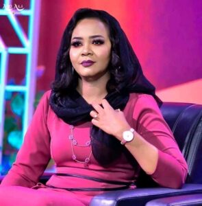 مكارم بشير ترد لمروجئ الشائعات 