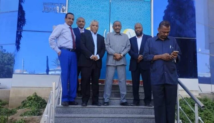 اجتماع مهم لـ "والي القضارف" مع بنك النيل ببورتسودان