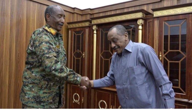 رئيس مجلس السيادة يطلع على مجمل الأوضاع بولاية القضارف 