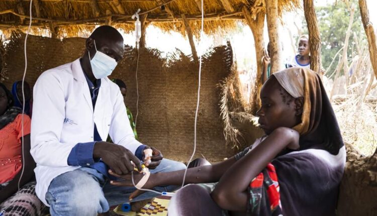 العمل الإنساني في ميزان السياسة بالسودان