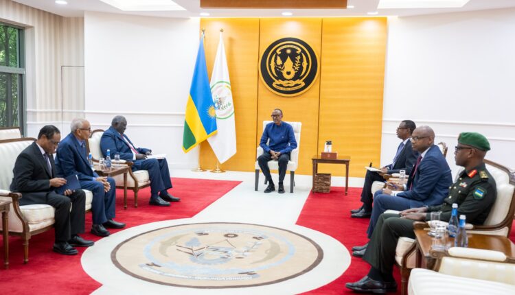 نائب رئيس مجلس السيادة يلتقي بالرئيس الرواندي