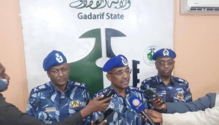 والي القضارف يستقبل مدير عام الشرطة و يمتدح الأداء الشرطي