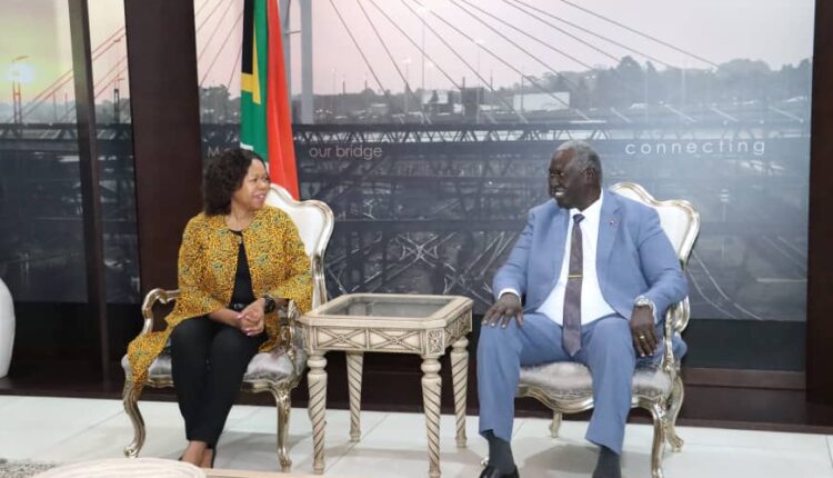 نائب رئيس مجلس السيادة: يصل جنوب أفريقيا.