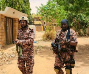 قوات العمل الخاص تؤكد جاهزيتها لدحر التمرد من السودان