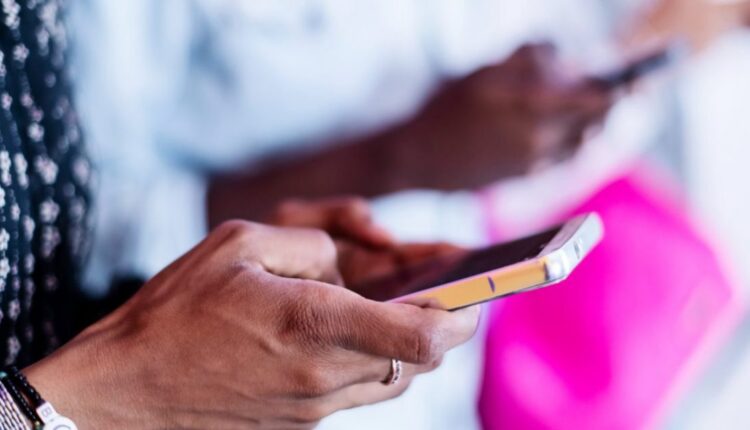 والي الخرطوم يعقد اجتماعا حول انقطاع الاتصالات مع الشركات المزودة للخدمة