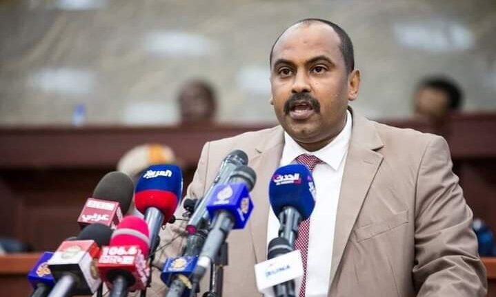 الفكي يطالب بتدارك الوضع الإنساني في السودان