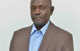 ي والي الخرطوم يقف على حجم الدمار بمبنى محلية ام درمان