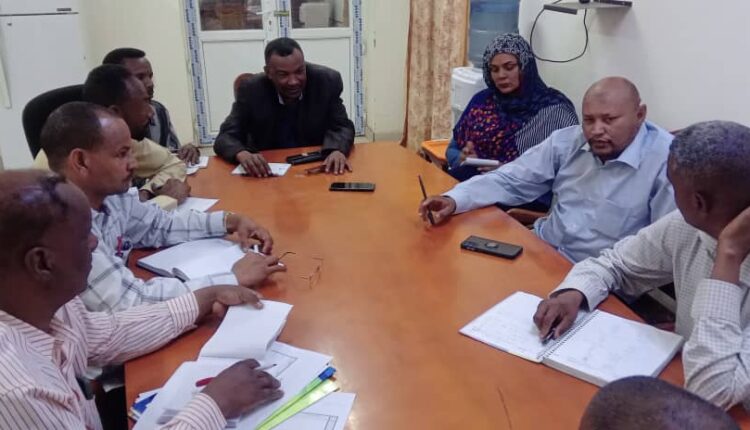 الصحة بالنيل الابيض تناقش موقف الامداد الدوائي 