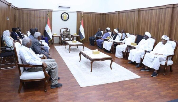 تنسيقية القوى الوطنية تلتقي البرهان وتهنئ الجيش على إنتصارات إمدرمان 