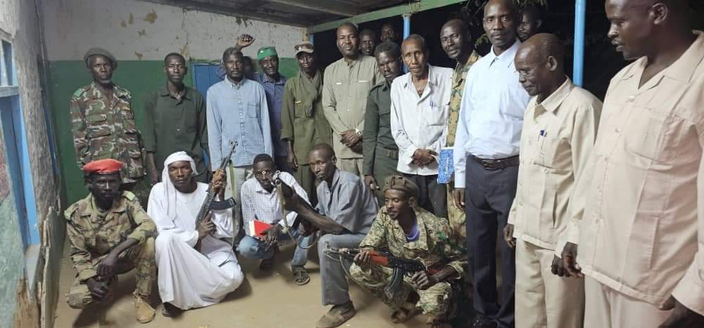 رئيس تحرير السودان الإصلاح يتفقد قوات الحركة بمناطق التجميع والخطوط القتالية بكسلا