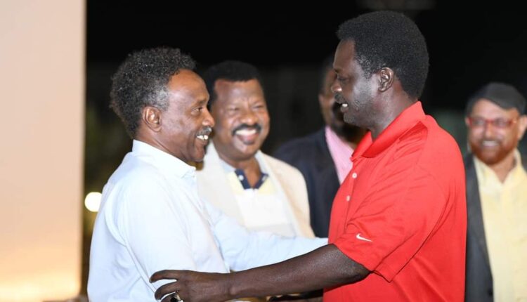 مناوي يزور نادي المريخ  