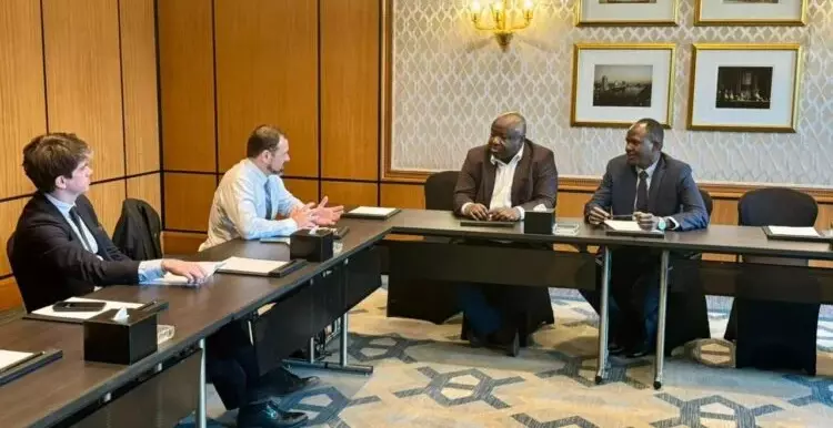 الحرية والتغيير الكتلة الديمقراطية تلتقي المبعوث الأمريكي الخاص بالسودان بالقاهرة