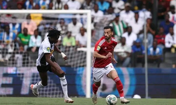 الاهلي يعود بتعادل بثمين من معقل الغربان