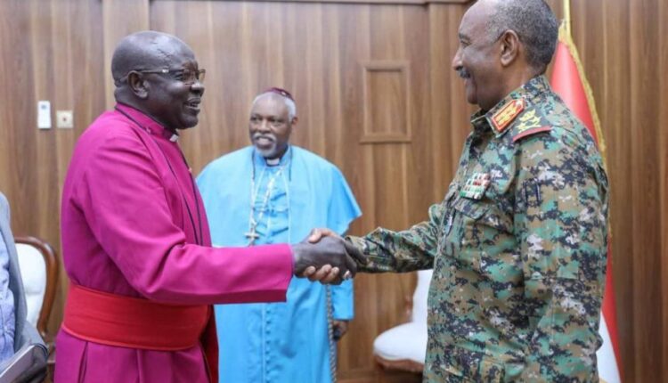 القائد العام يلتقي وفد مجلس الكنائس العالمي