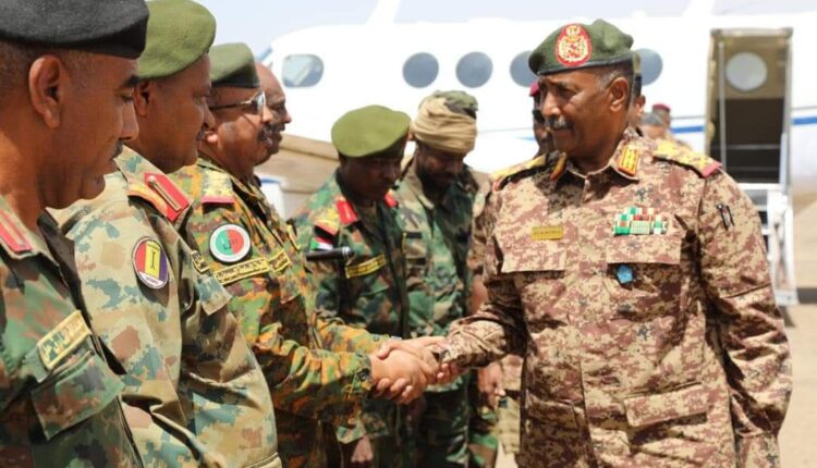 وصل رئيس مجلس السيادة القائد العام للقوات المسلحة إلي مدينة شندي بولاية نهر النيل .