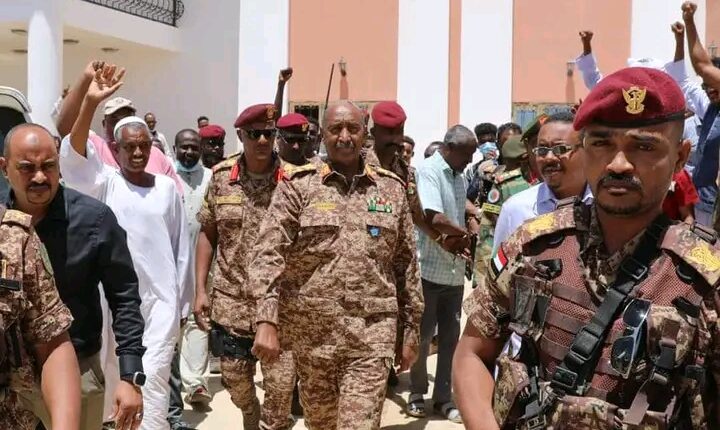 القائد العام : يتفقد مستشفى الجكيكة