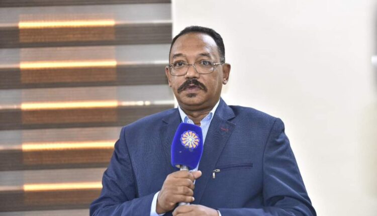 الموارد المعدنية تبحث قضايا التعدين مع ولاية نهر النيل