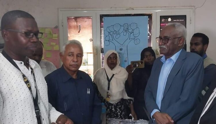 والي النيل الأبيض يدشن الدفعة الثانية لمشروع الدعم النقدي للوافدين بالولاية