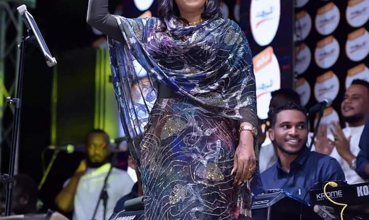 احداث ملتهبة بحياة (الشريف) الفنية والجمهورية تكشف التفاصيل ! 