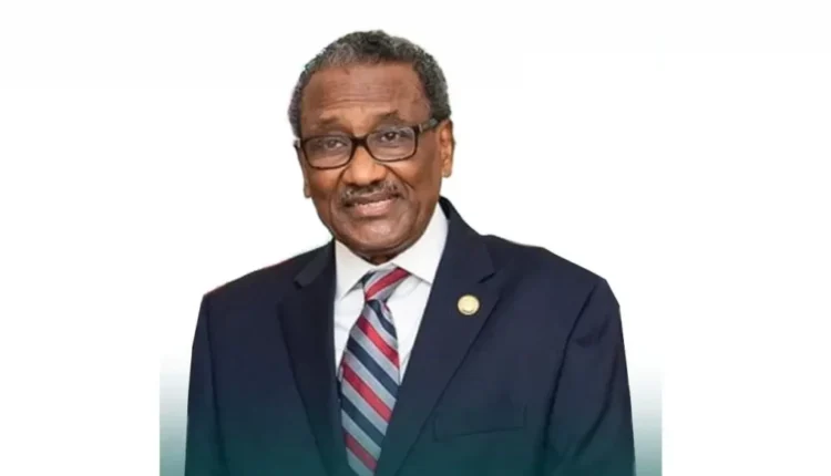 أنباء عن استقالة السفير نور الدين ساتى من تقدم