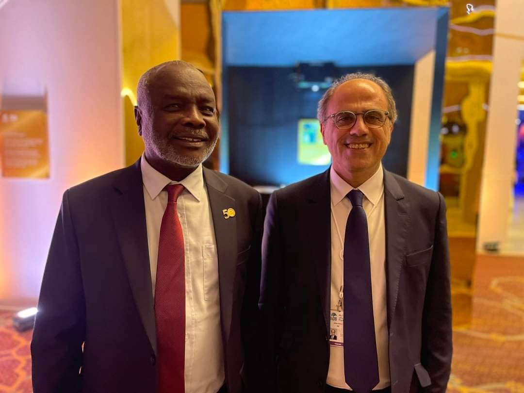 وزير المالية يكشف نتائج مشاركته في اجتماعات بنك التنمية بجدة