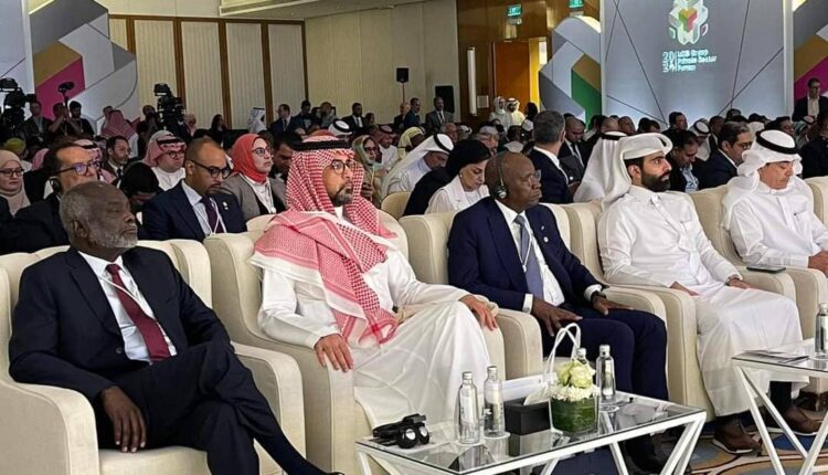 وزير المالية يكشف نتائج مشاركته في اجتماعات بنك التنمية بجدة