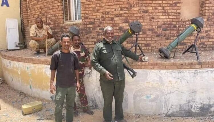 العثور على صواريخ جافلن الأمريكية بجامعة الأحفاد