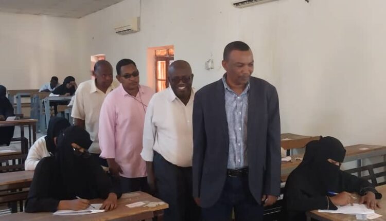 وزير الصحة بالنيل الأبيض يتفقد أكاديمية العلوم الصحية 