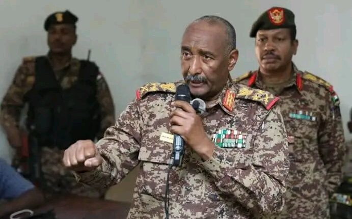 إم وضاح : الكاهن رجل المعركة ورجل المرحلة فألتفوا حوله