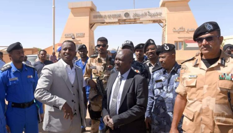 وزير الداخليه بمعبر أشكيت.... ماذا هنالك! 