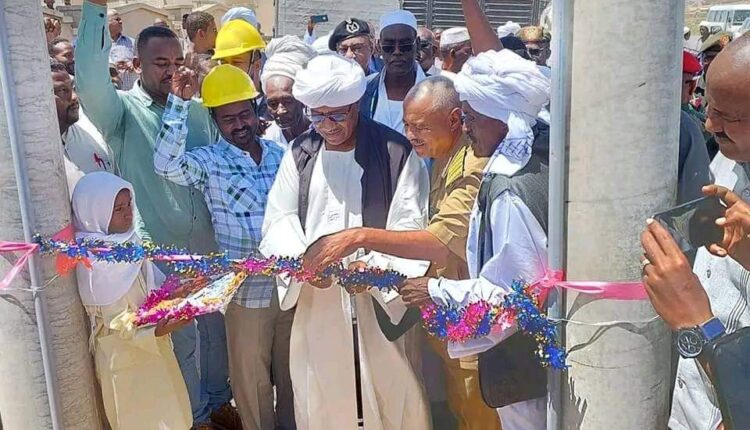 والي البحر الأحمر يدشن كهرباء منطقه أركويت بمحليه سنكات