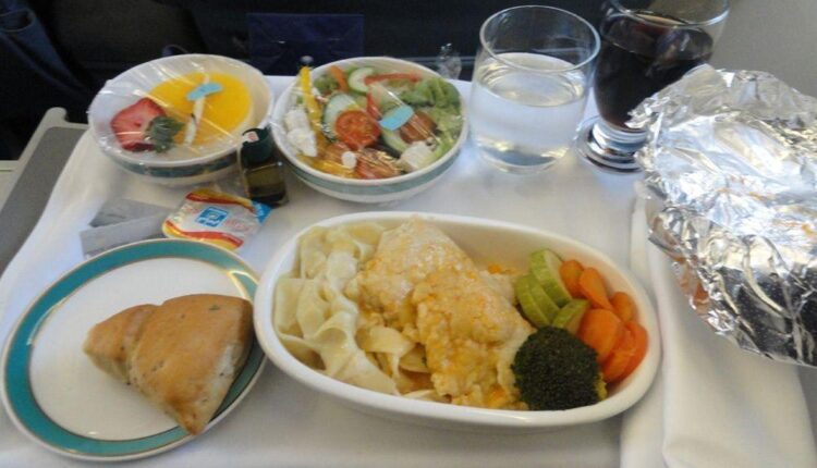 ضبط وجبات إماراتية للميشيا