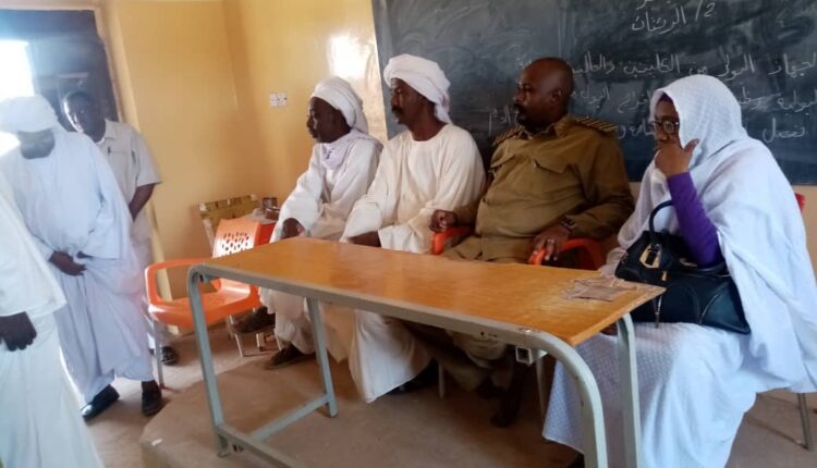 جولة للمدير التنفيذي بمحلية الدبة لمدارس العفاض