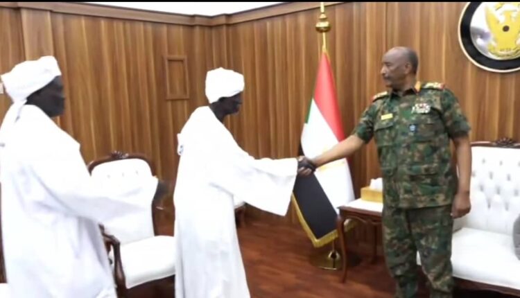 رئيس مجلس السيادة ا يلتقي وفد محلية قدير بجنوب كردفان