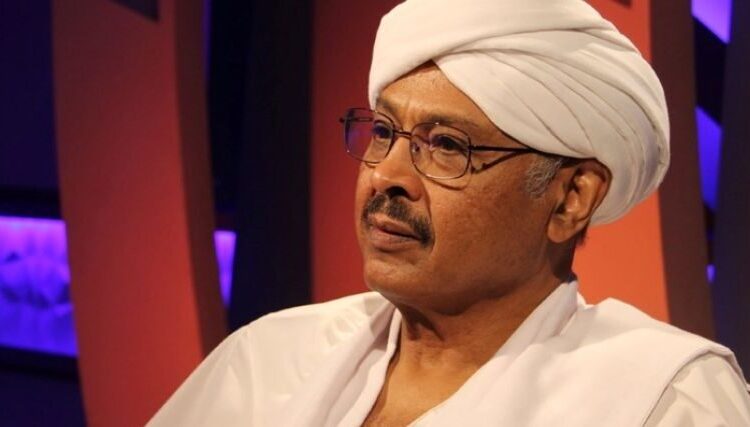 مبارك الفاضل يطالب الحكومة بفصل شراء السلاح مع روسيا عن الاتفاق فى القاعدة