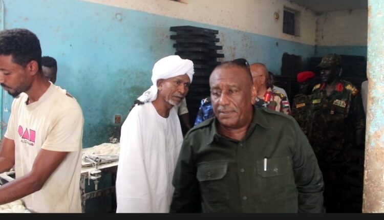 والي الجزيرة وزيارات مفاجئة للمخابز وطلمبات الوقود